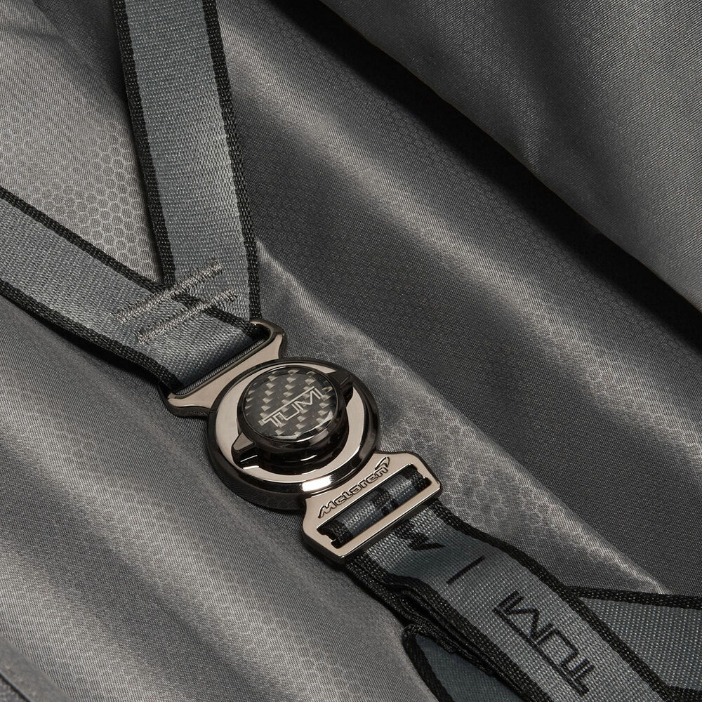 Aero International Expandable 4 Wheel Pequena