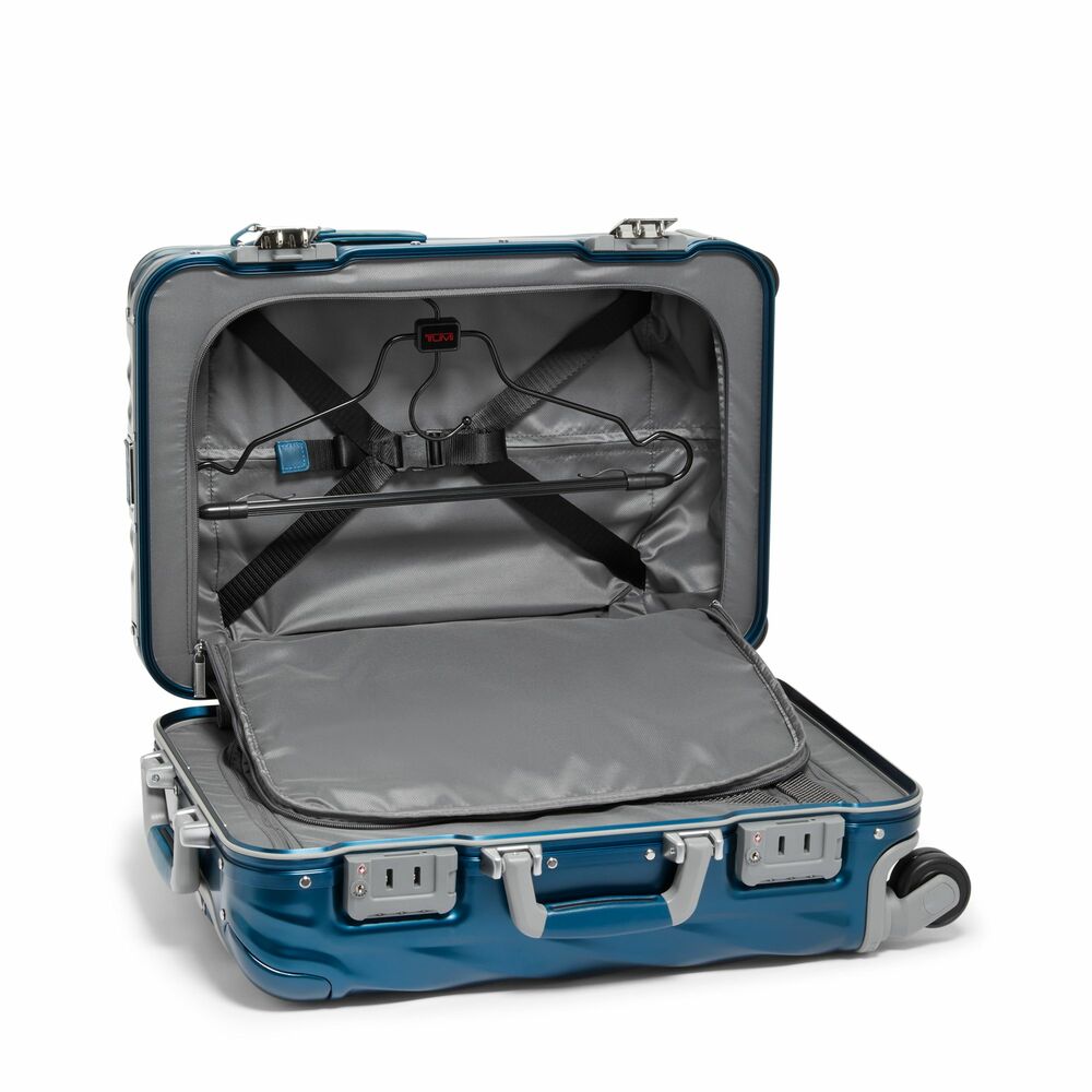 International Pequena