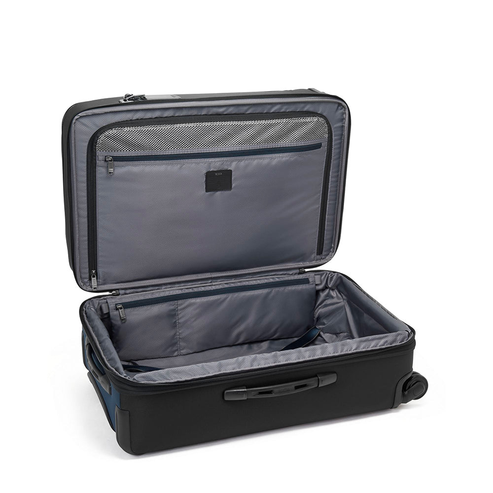 Short Expandable 4 Wheels Packing Case