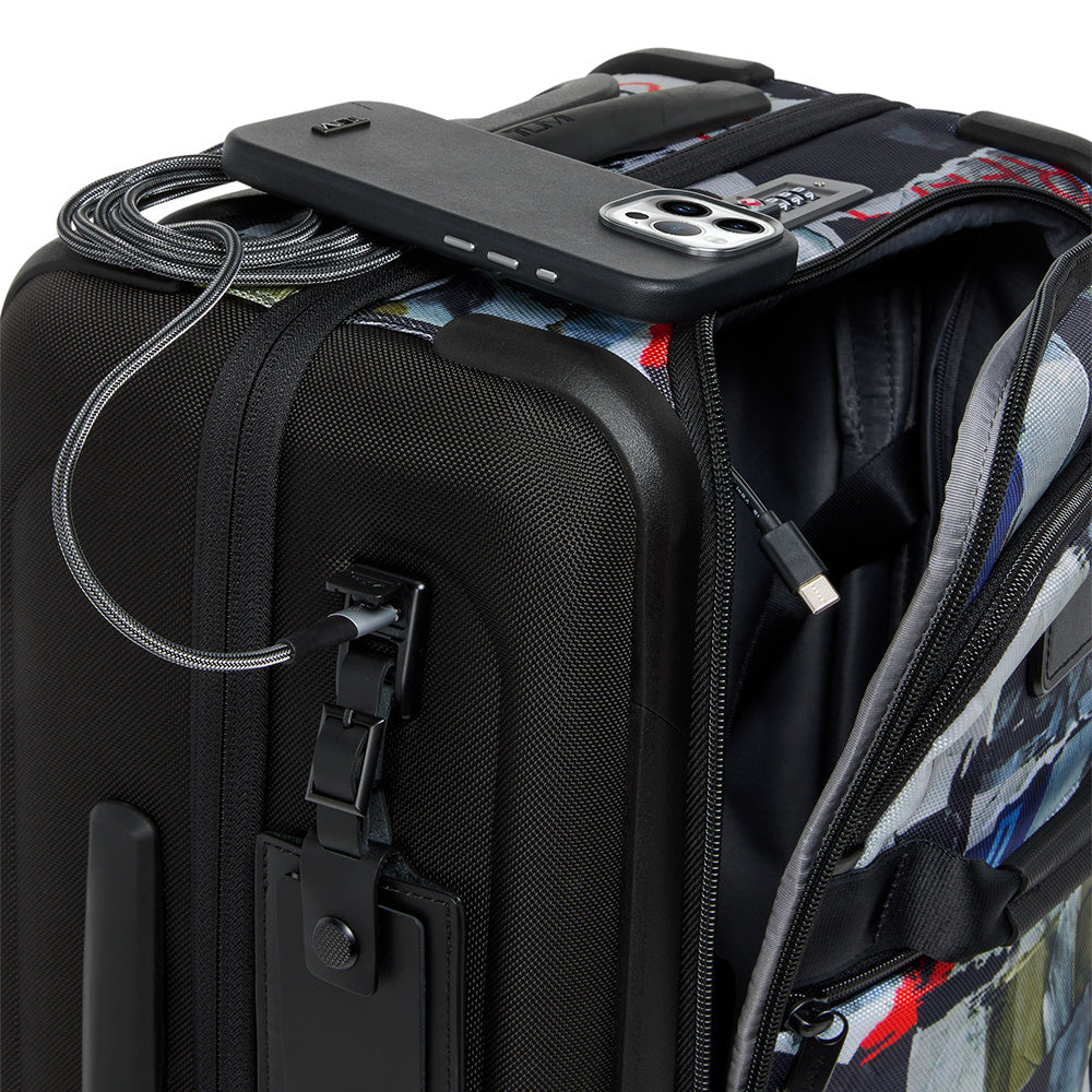 Mala Pequena International Exp Tumi Alpha Poster Print